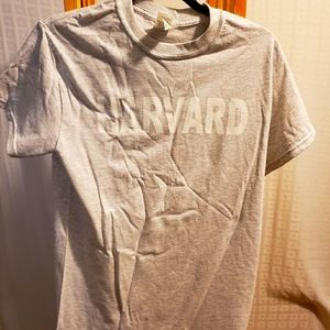 Harvard t-shirt